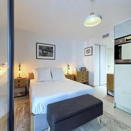 Studio Neuf De Standing Plein Centre/proche Plage Apartment